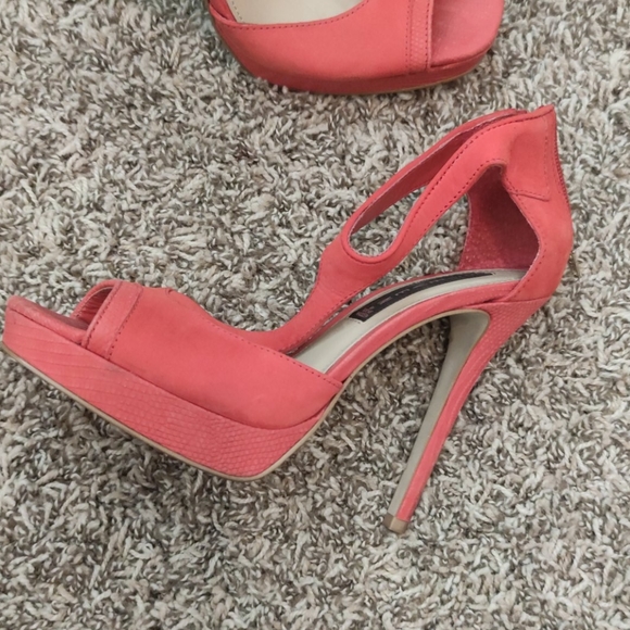 Coral heels - Picture 5 of 5
